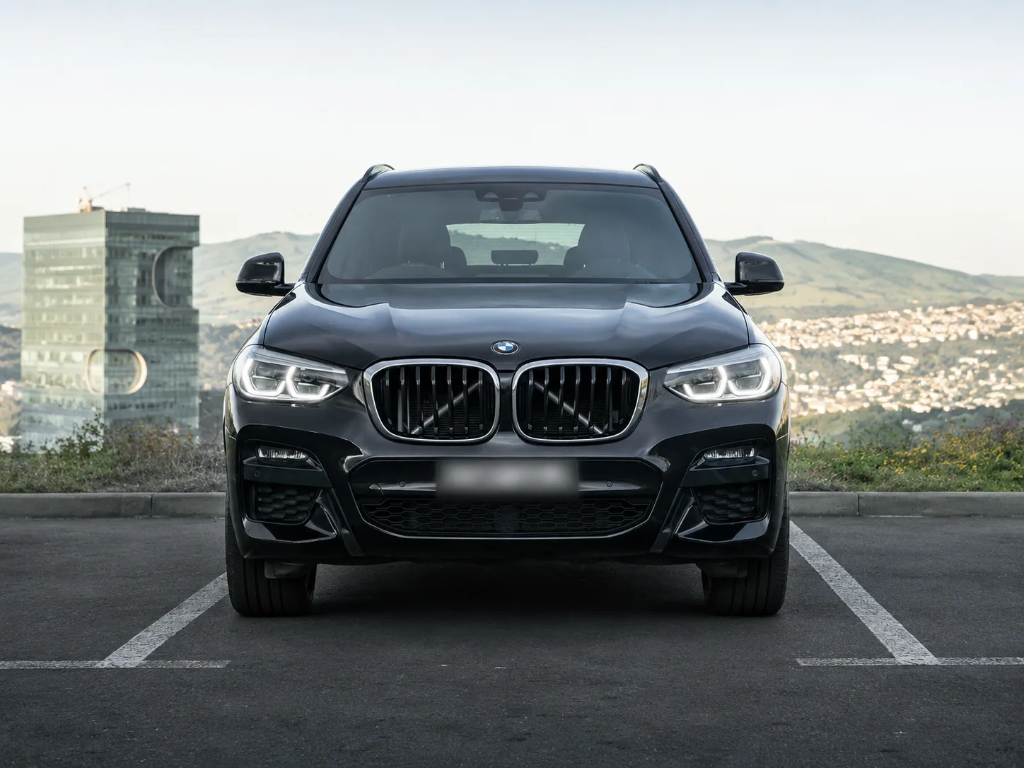 BMW X3 2021 - side view