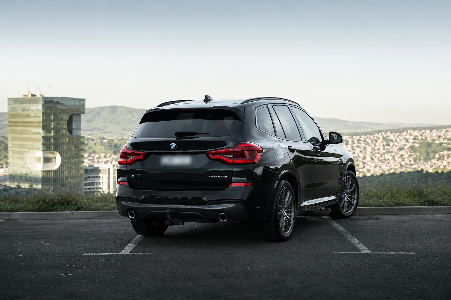 BMW X3 2021 - rear view - RentGeo Cars