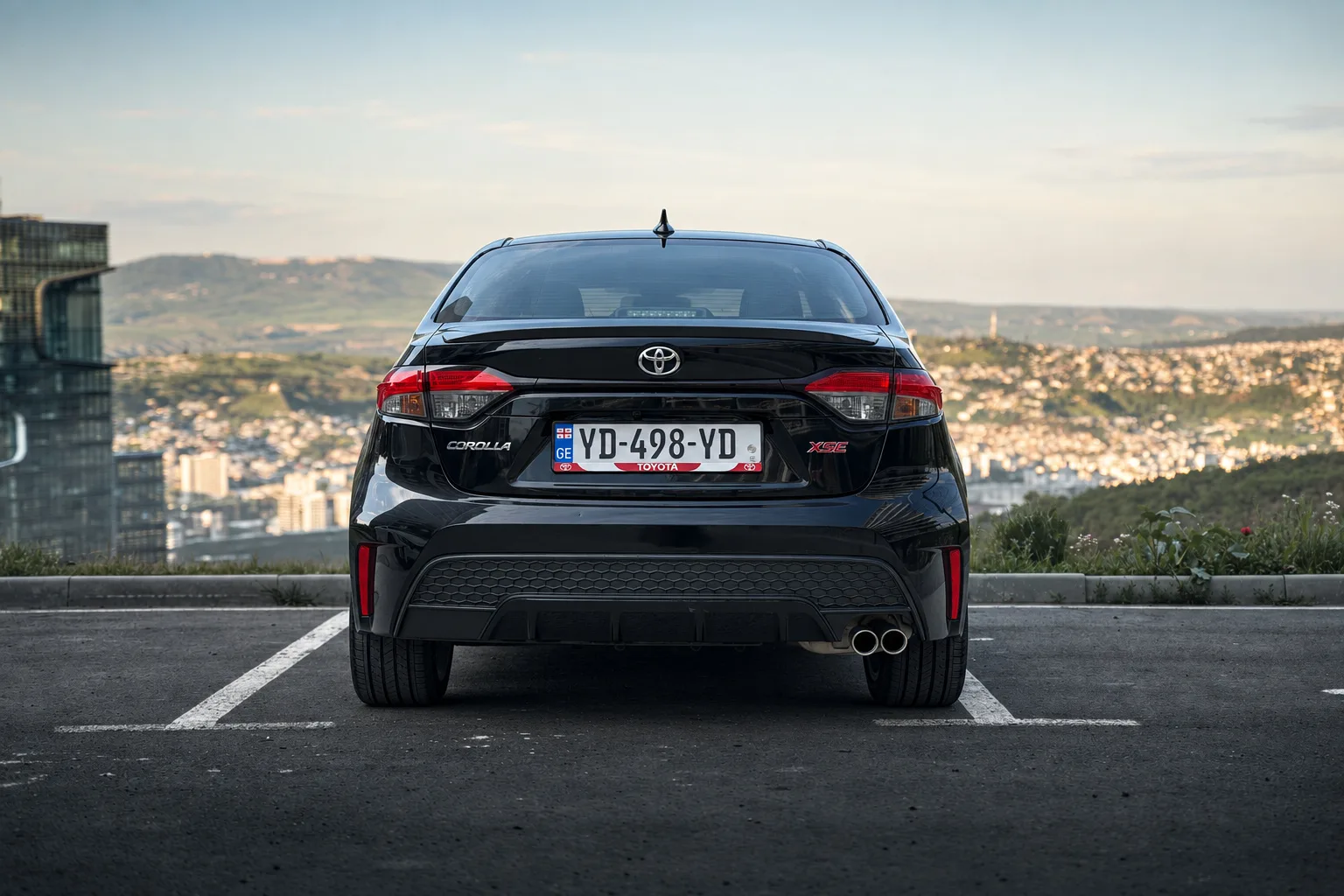 Toyota Corolla 2021 - side view